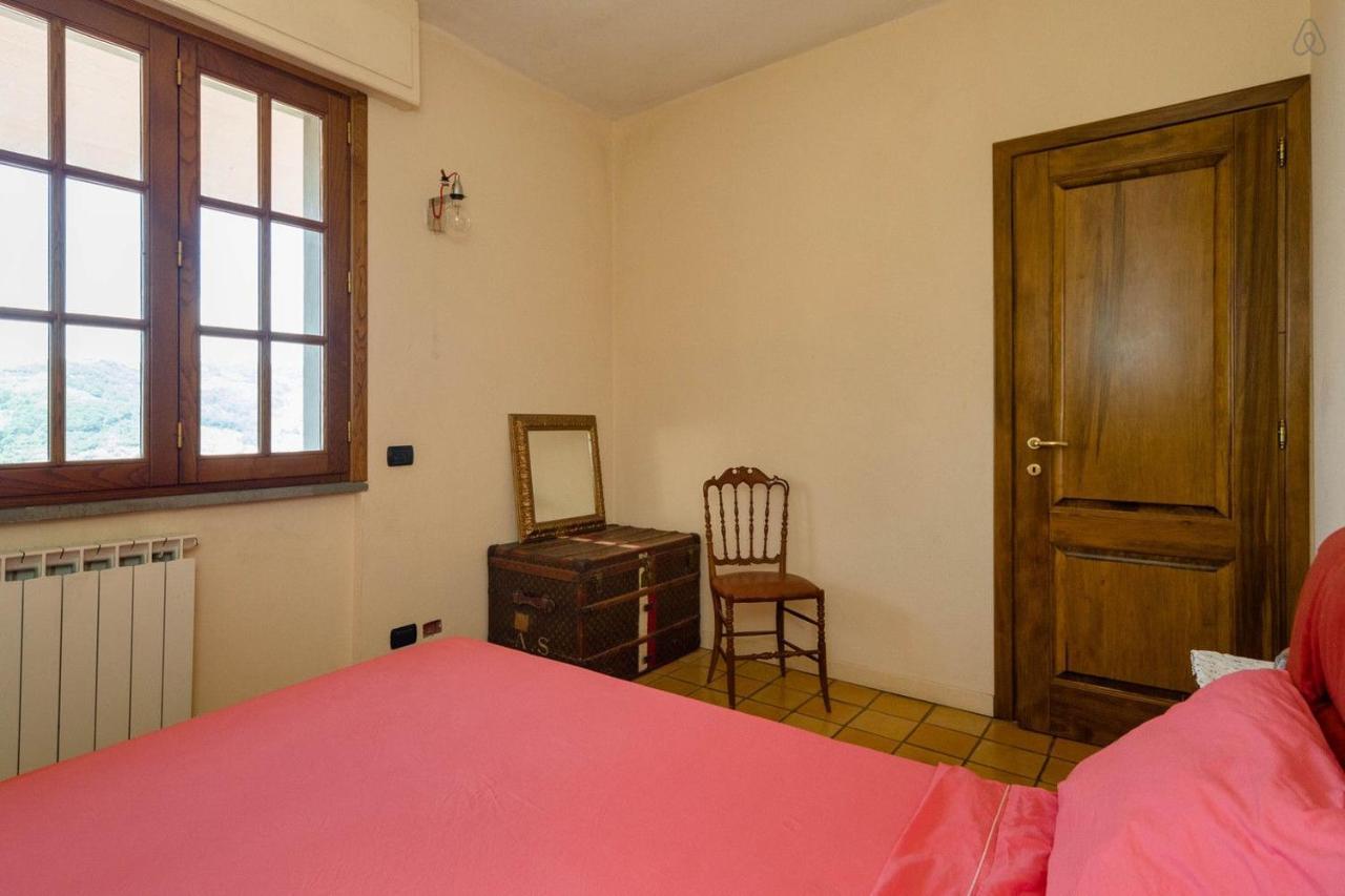 Room In Villa - Room In The Hills With Garden And Sea View San Salvatore  エクステリア 写真